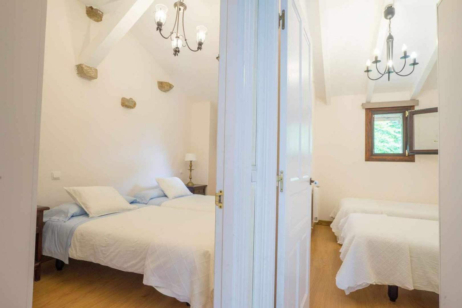 Villa Casa De Al Lado En Barcenaciones Extérieur photo